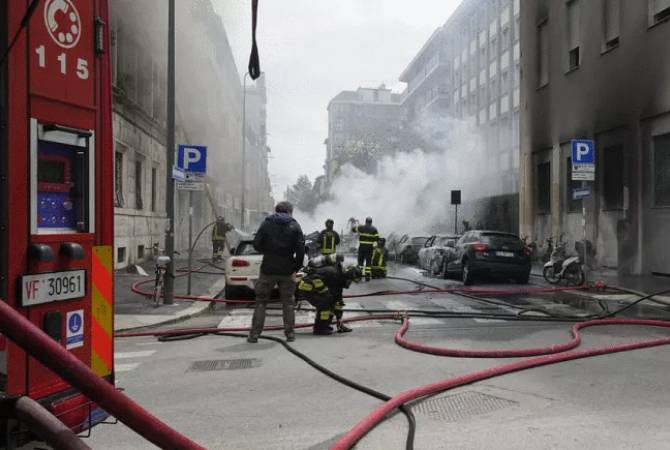  В центре Милана взорвался автомобиль: огонь охватил соседние дома 