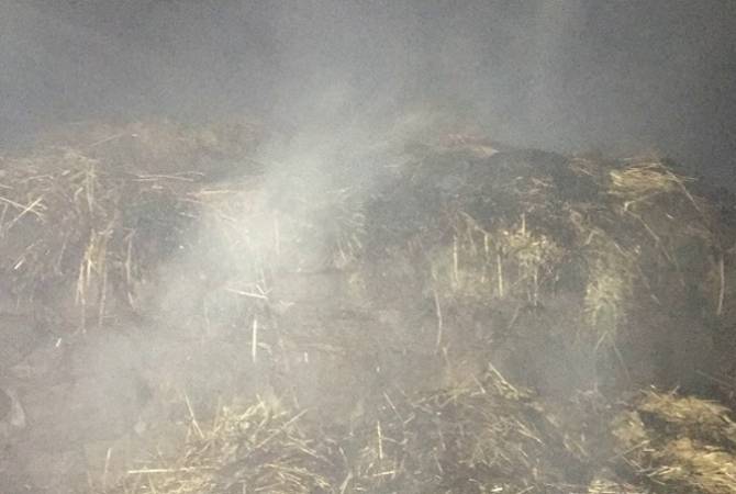  В селе Гехадир Котайкской области сгорела крыша хлева и 50 тюков кормов 