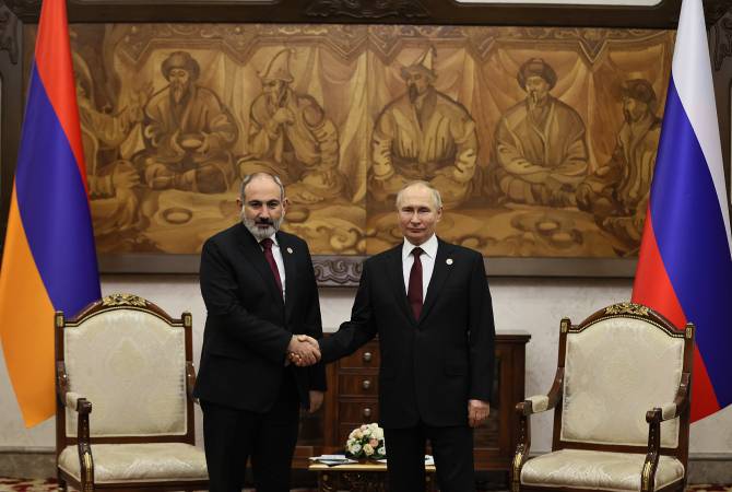 رئيس الوزراء الأرمني نيكول باشينيان يعقد اجتماع مع الرئيس الروسي فلاديمير بوتين في موسكو