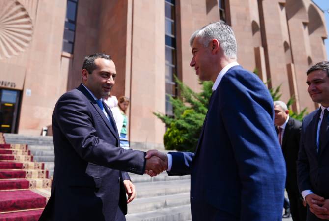 Ереван и Ростов-на-Дону намерены расширить сотрудничество и разработать новые 
программы