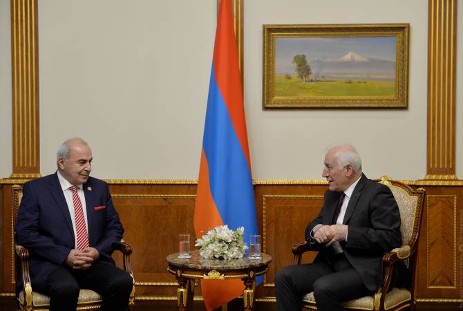 Президент Армении и посол Грузии подчеркнули важность динамичного расширения 
товарооборота между странами