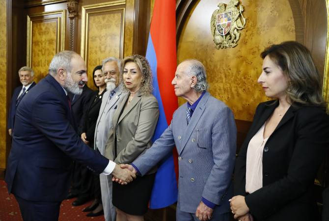 PM Pashinyan receives the newly elected members of the Central Board of the Armenian 
Democratic Liberal Party
