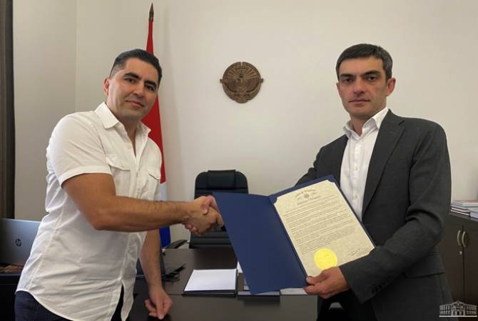  Министр иностранных дел Арцаха принял представителя армянской общины 
Аризоны Вардана Арабяна 