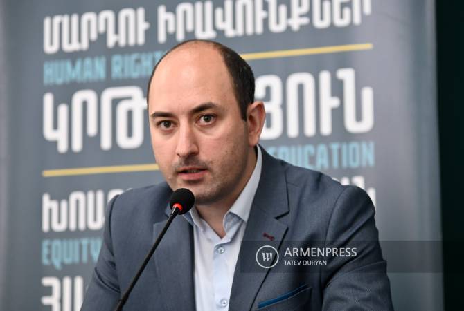 Азербайджан пытается дивиденды, полученные в результате давления,
использовать в переговорном процессе: политолог