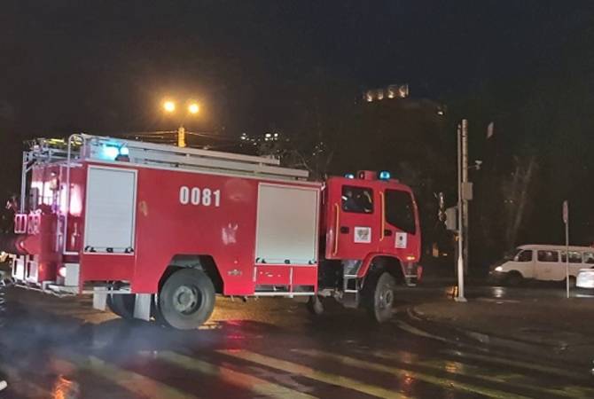  Пожарные потушили пожар в ночном клубе Артика 