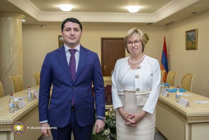  Председатель Следственного комитета Армении принял делегацию во главе с 
исполнительным директором Европола  