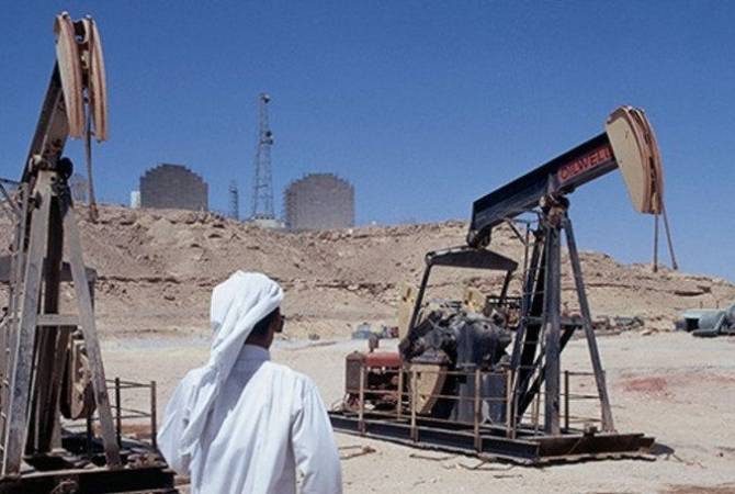  Саудовская Аравия продлевает добровольное сокращение добычи нефти на 1 
миллион баррелей в сутки 