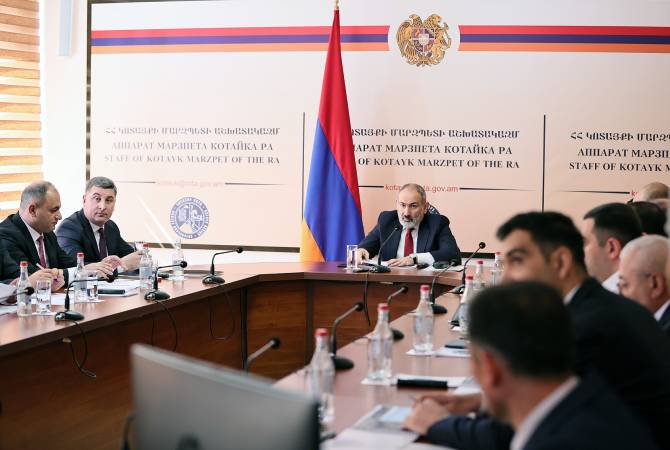  Премьер-министру представлен доклад о деятельности администрации Котайкской 
области за 2022 год и текущие программы
 
