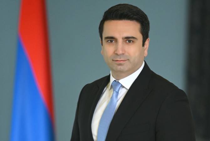  Делегация, возглавляемая спикером Парламента Армении, выехала в Париж 
