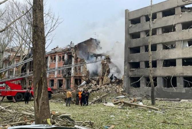 Украина сообщила об обстреле Одессы, Николаева и Сумы: есть погибшие и 
раненые