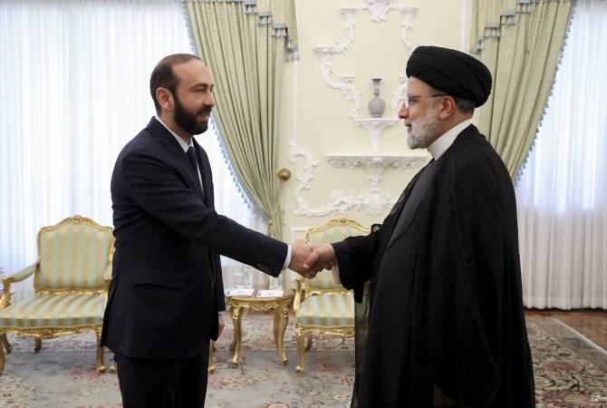  Глава МИД Армении и президент Ирана обсудили вопросы региональной 
безопасности 