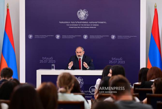 Փորձում ենք անել քայլեր, որոնք կհաղթահարեն Հայաստանի և Ադրբեջանի միջև 
առկա անվստահությունը. Փաշինյան