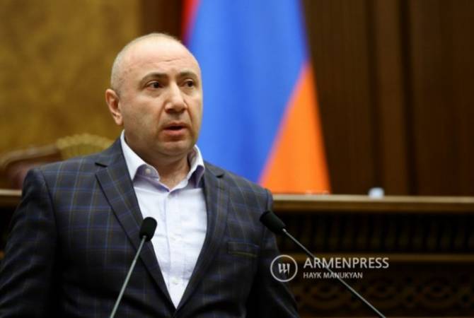 Андраник Теванян сложил мандат депутата, чтобы участвовать в выборах в Совет 
старейшин Еревана