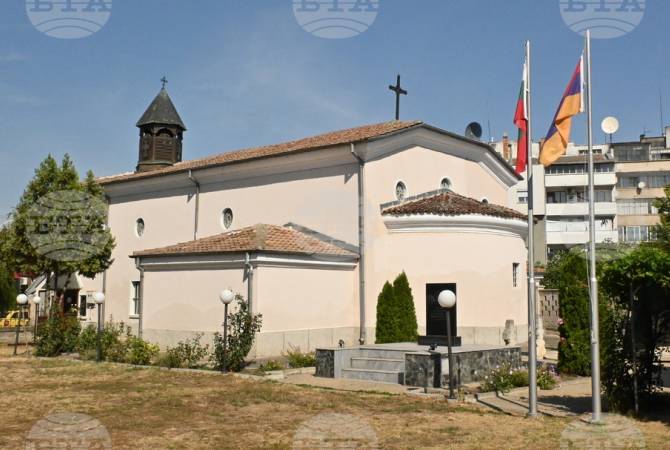 BTA. Oldest Armenian Church in Bulgaria Celebrates 403rd Anniversary
