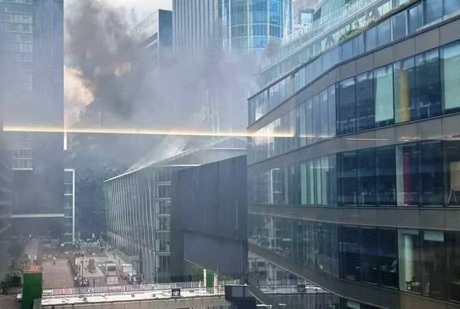  Около 1200 человек эвакуированы из-за крупного пожара в центре Лондона 