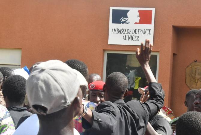  МИД Франции подтвердил, что не признает требования повстанцев в Нигере 