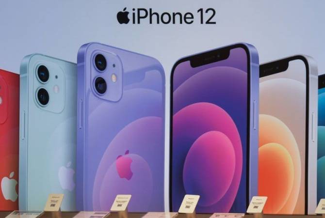 Франция временно прекратила продажу iPhone 12 из-за повышенного излучения: 
Apple оспаривает это решение