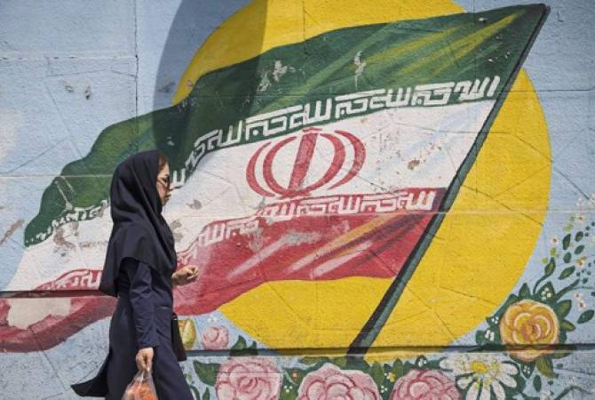 Великобритания ввела санкции в отношении иранских чиновников