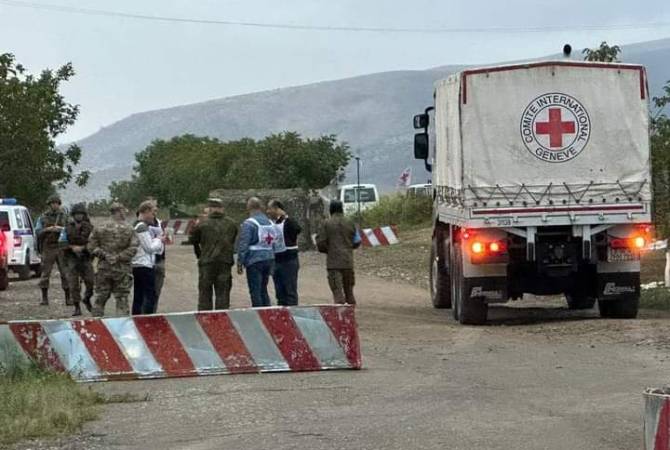 МККК доставил в Нагорный Карабах гуманитарную помощь по Лачинскому коридору 
и Агдамской дороге