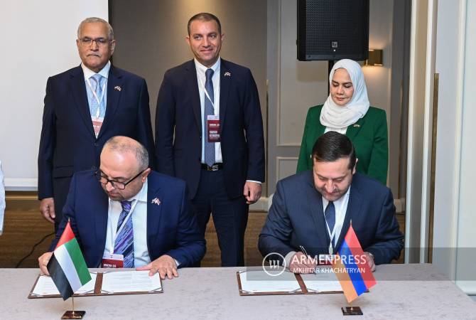التوقيع على ثلاث مذكرات تفاهم بعد منتدى الأعمال الأرمني الإماراتي في يريفان-نمو كبير في 
حجم التبادل التجاري بين البلدين-