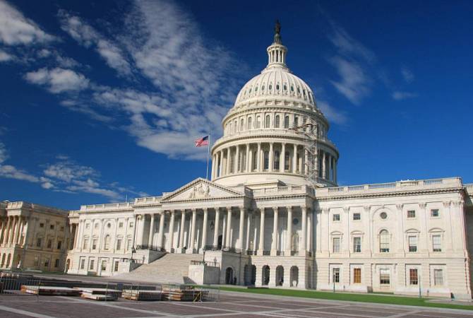 النائب الأمريكي إيشو ورئيسة مجلس النواب السابقة بيلوسي يقودان دعوة الكونغرس من الحزبين 
لفرض عقوبات على أذربيجان