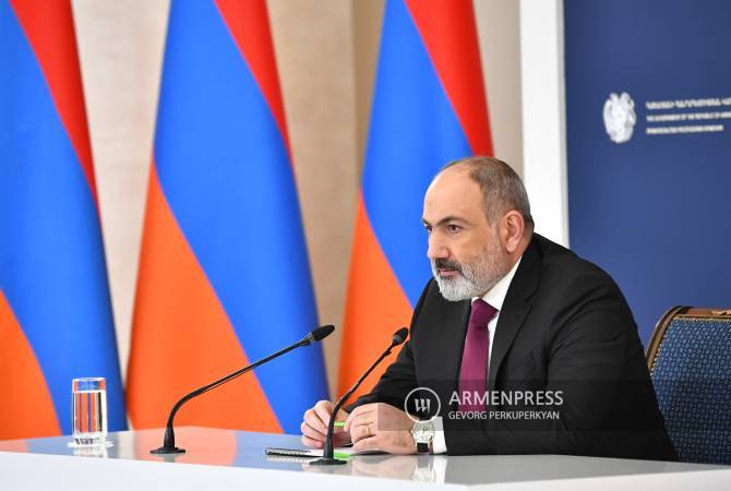  Около 80 000 вынужденных переселенцев из Нагорного Карабаха уже получили по 
100 000 драмов: премьер-министр Армении 