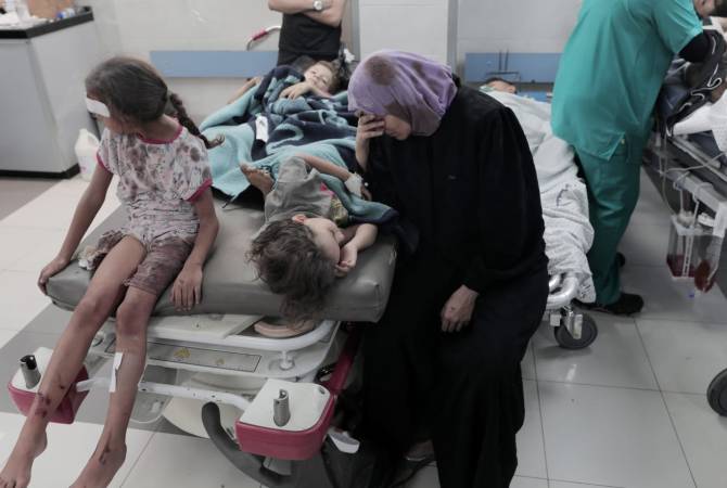 Главы многих стран осудили взрыв в больнице в Газе, в Иране объявлен траур