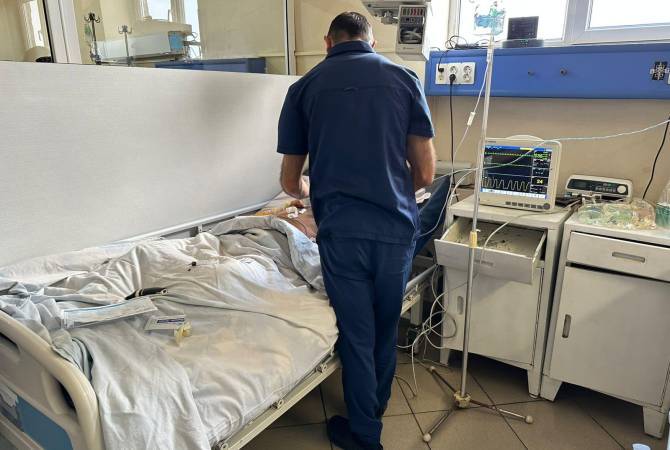在纳戈尔诺-卡拉巴赫的军事行动和燃料库爆炸中受伤的113人正在亚美尼亚的各个医疗机构
接受治疗
