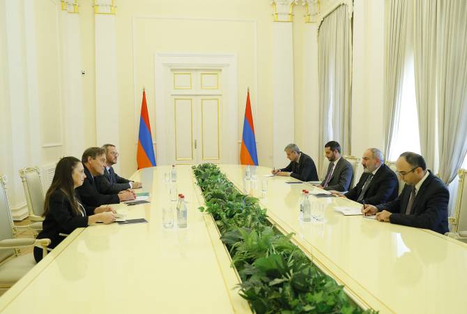 Премьер-министр Пашинян принял содокладчиков Мониторингового комитета ПАСЕ 
по вопросам Армении