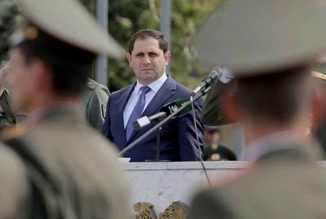 Ermenistan Savunma Bakanı BAE'ye gitti