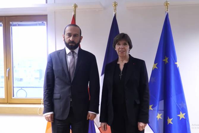 Главы МИД Армении и Франции обсудили вопросы региональной безопасности и 
стабильности