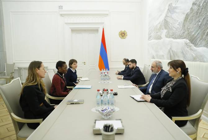 Премьер-министр Пашинян принял председателя Международной кризисной группы