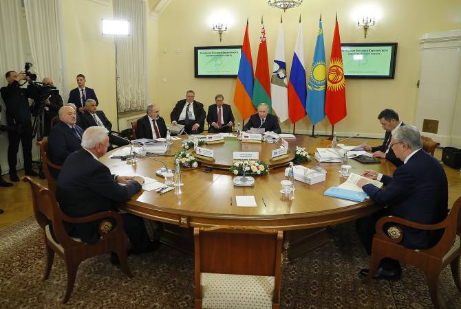  Все члены совета ЕАЭС согласились утвердить декларацию: президент РФ 
