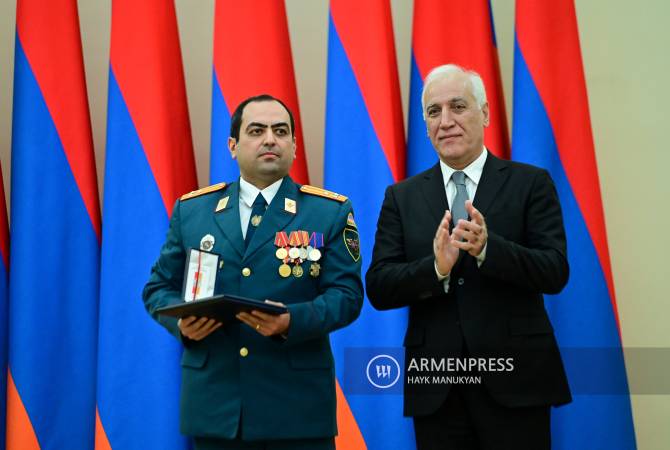 Президент Армении наградил группу лиц государственными премиями, медалями, а 
также присвоил звания 