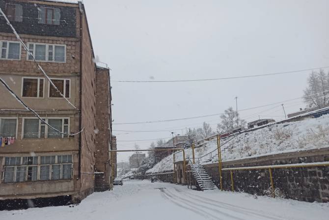  В ряде городов Армении выпал снег
 