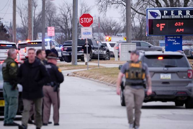  Открывший стрельбу в школе в штате Айова мертв 