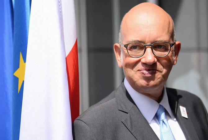 Посол Франции вызван в МИД РФ 