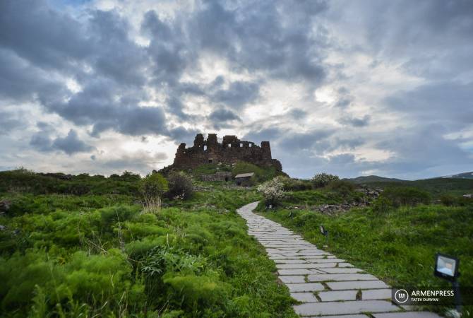 Le site arménien d'Amberd présélectionné pour le projet des 7 sites du patrimoine 
européen les plus menacés