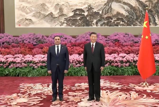 Посол Ваге Геворкян вручил председателю Китая верительные грамоты