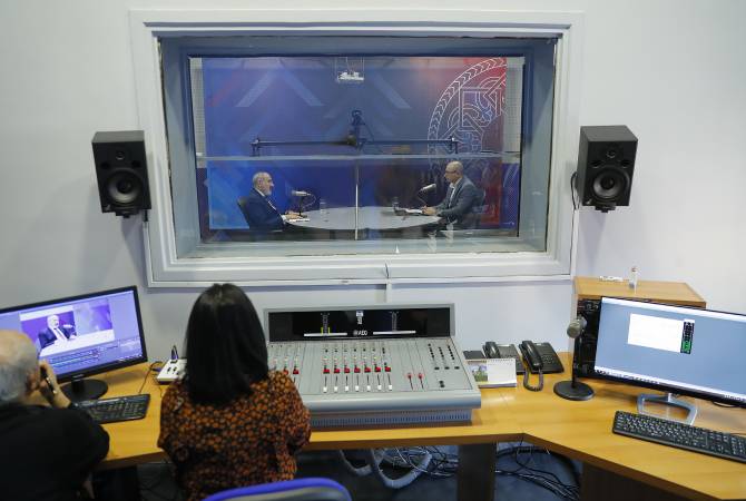 Interview du Premier ministre à l'émission "Environnement sûr" de la Radio publique 
d'Arménie (PARTIE 1)