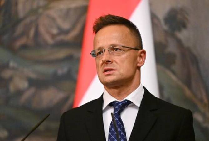  Киев и Москва отвергают усилия посредников по урегулированию конфликта: глава 
МИД Венгрии 