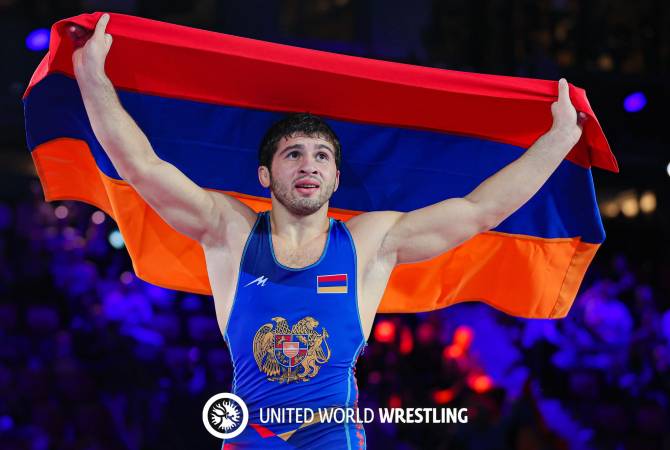 عضو منتخب المصارعة الرومانية لأرمينيا مالخاس أمويان يحرز بطولة أوروبا للمرة الثالثة بفوزه على 
ممثل تركيا 7-0
