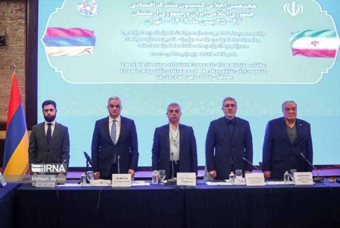 Armenia, Iran sign economic cooperation agreements 
