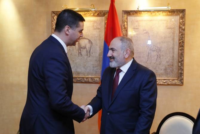 رئيس الوزراء نيكول باشينيان يعقد اجتماع مع الرئيس الحالي لمنظمة الأمن والتعاون في أوروبا إيان 
بورغ بميونيخ