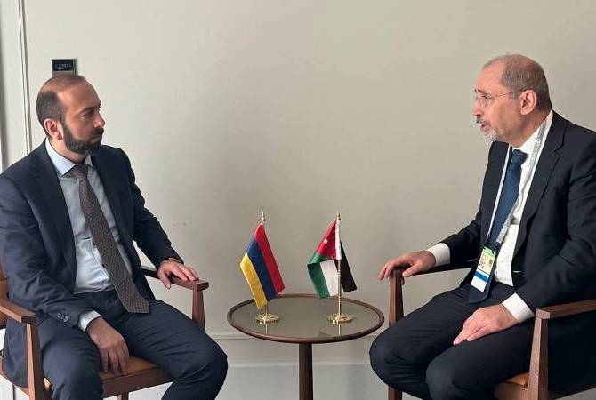 مناقشة الوضع في الحي الأرمني بالقدس بين وزيري خارجية أرمينيا والأردن في إطار منتدى ميونيخ 
الأمني