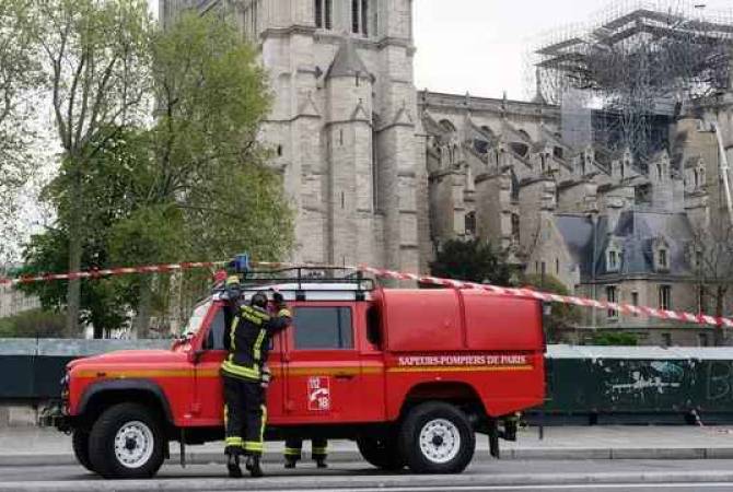 В центре Парижа загорелось многоэтажное здание, есть пострадавшие