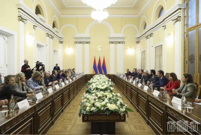Вице-спикер Национального собрания Армении принял делегацию Парламента 
Франции