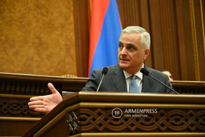 Вице-премьер Григорян представил подробности о деятельности Комиссии по 
делимитации границ