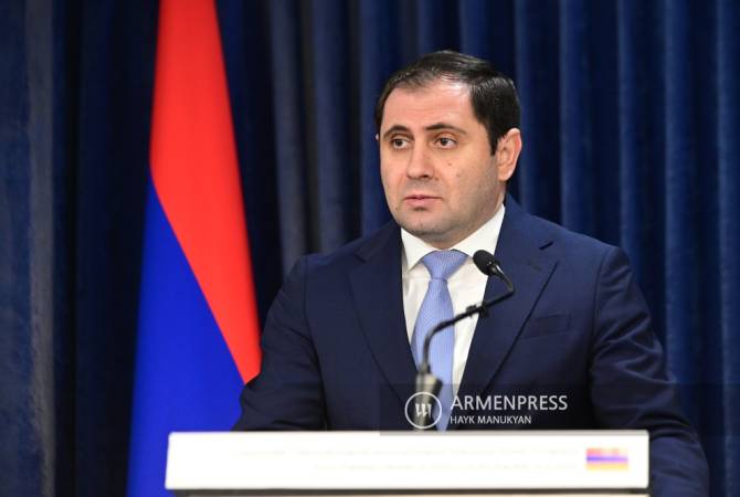 Defense Minister stresses the role of Greece in Armenia's defense reforms
