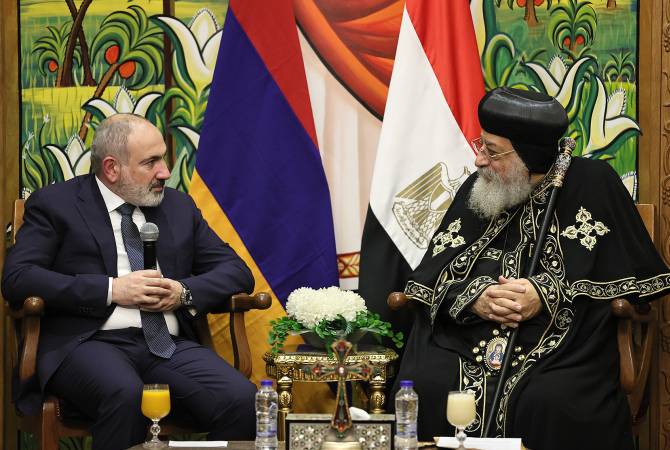 رئيس الوزراء باشينيان يلتقي البابا تواضروس الثاني بابا الإسكندرية وسائر أفريقيا وبحث العلاقات 
الأرمنية-القبطية